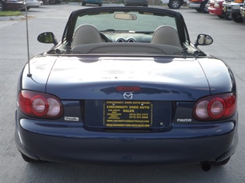 2003 Mazda MX-5 Miata LS   - Photo 5 - Cincinnati, OH 45255