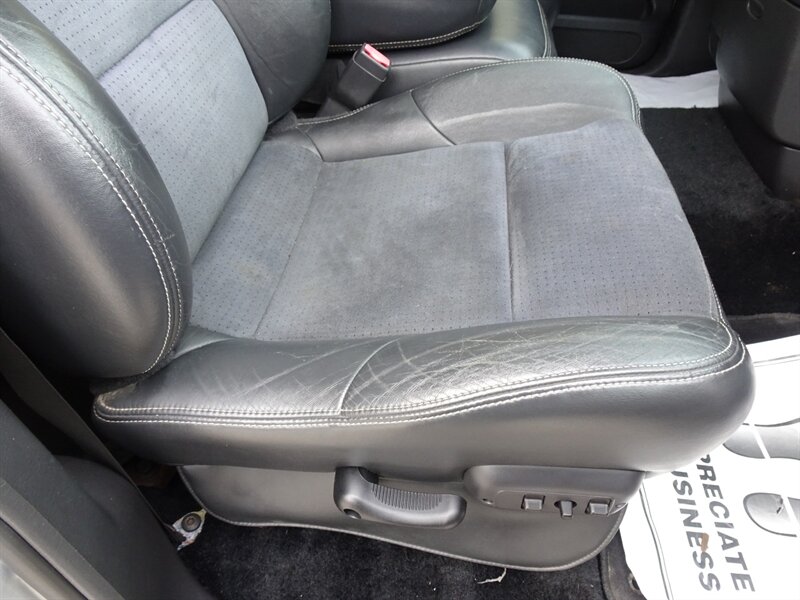 2005 Dodge Ram Pickup 1500 SRT-10 8.3L V10 Quad Cab RWD - Photo 16 - Cincinnati, OH 45255