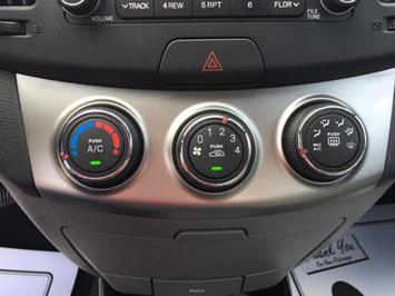 2010 Hyundai Elantra GLS   - Photo 19 - Cincinnati, OH 45255