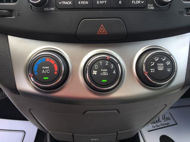 2010 Hyundai Elantra GLS   - Photo 19 - Cincinnati, OH 45255