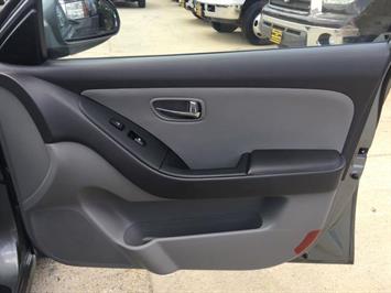 2010 Hyundai Elantra GLS   - Photo 25 - Cincinnati, OH 45255