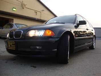 2001 BMW 325i   - Photo 11 - Cincinnati, OH 45255