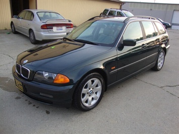 2001 BMW 325i   - Photo 3 - Cincinnati, OH 45255