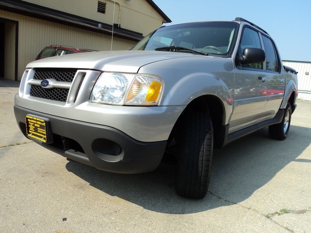 2005 Ford Explorer Sport Trac XLS - Photo 11 - Cincinnati, OH 45255
