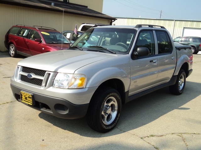 2005 Ford Explorer Sport Trac XLS - Photo 3 - Cincinnati, OH 45255