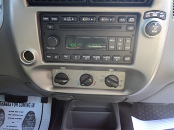 2005 Ford Explorer Sport Trac XLS   - Photo 16 - Cincinnati, OH 45255