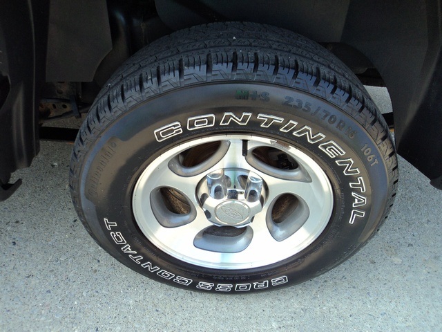 2005 Ford Explorer Sport Trac XLS - Photo 26 - Cincinnati, OH 45255