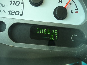 2005 Ford Explorer Sport Trac XLS   - Photo 18 - Cincinnati, OH 45255