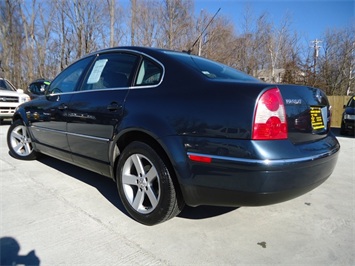 2004 Volkswagen Passat GLX   - Photo 12 - Cincinnati, OH 45255