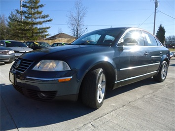 2004 Volkswagen Passat GLX   - Photo 11 - Cincinnati, OH 45255