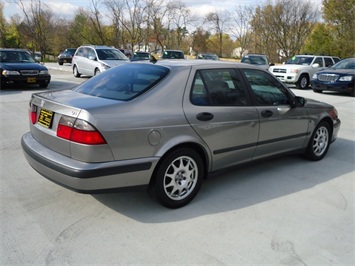 2001 Saab 9-5   - Photo 6 - Cincinnati, OH 45255