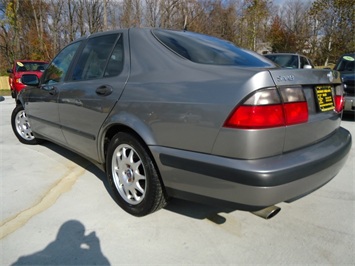 2001 Saab 9-5   - Photo 12 - Cincinnati, OH 45255