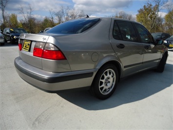 2001 Saab 9-5   - Photo 13 - Cincinnati, OH 45255