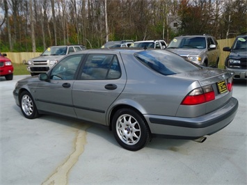 2001 Saab 9-5   - Photo 4 - Cincinnati, OH 45255