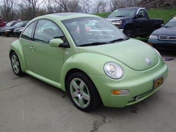 2003 Volkswagen New Beetle GLS   - Photo 1 - Cincinnati, OH 45255