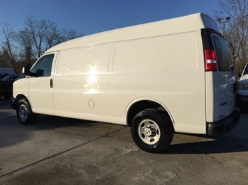 2007 Chevrolet Express Cargo 2500   - Photo 4 - Cincinnati, OH 45255