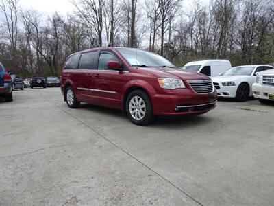 2014 Chrysler Town & Country Touring  3.6L V6 FWD - Photo 2 - Cincinnati, OH 45255