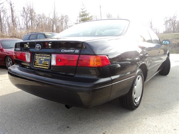 2000 Toyota Camry CE   - Photo 13 - Cincinnati, OH 45255