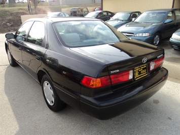 2000 Toyota Camry CE   - Photo 4 - Cincinnati, OH 45255