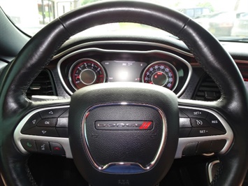 2015 Dodge Challenger R/T Scat Pack   - Photo 15 - Cincinnati, OH 45255