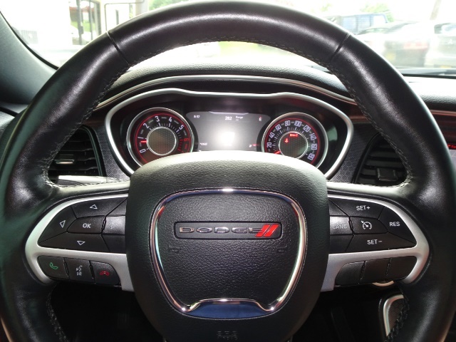 2015 Dodge Challenger R/T Scat Pack   - Photo 15 - Cincinnati, OH 45255