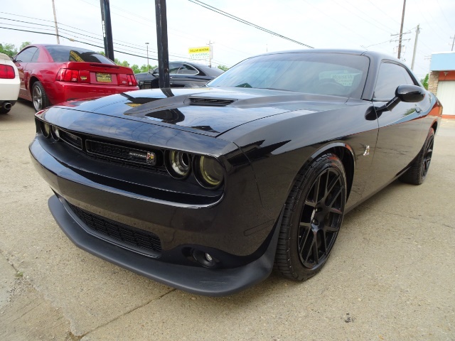 2015 Dodge Challenger R/T Scat Pack   - Photo 9 - Cincinnati, OH 45255