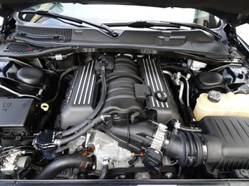 2015 Dodge Challenger R/T Scat Pack   - Photo 28 - Cincinnati, OH 45255