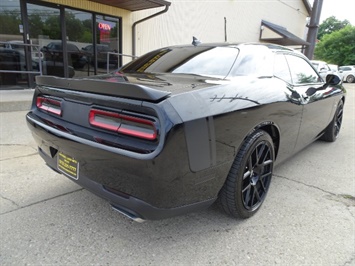 2015 Dodge Challenger R/T Scat Pack   - Photo 5 - Cincinnati, OH 45255