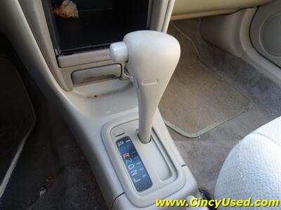 2002 Toyota Corolla CE   - Photo 18 - Cincinnati, OH 45255