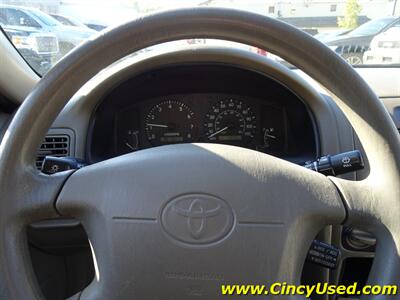 2002 Toyota Corolla CE   - Photo 20 - Cincinnati, OH 45255