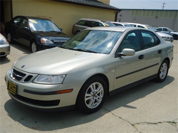 2005 Saab 9-3   - Photo 3 - Cincinnati, OH 45255