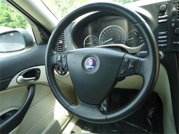 2005 Saab 9-3   - Photo 17 - Cincinnati, OH 45255