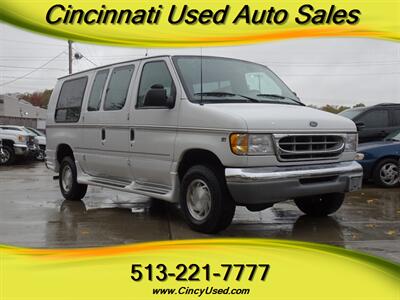 2002 Ford E-Series Chassis E150   - Photo 1 - Cincinnati, OH 45255