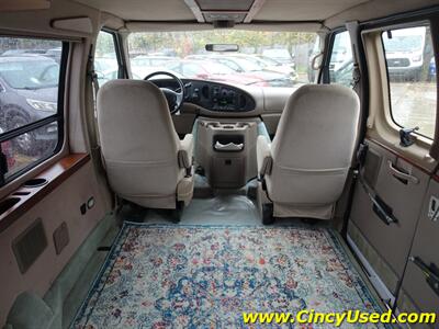 2002 Ford E-Series Chassis E150   - Photo 16 - Cincinnati, OH 45255