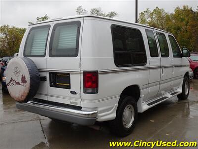 2002 Ford E-Series Chassis E150   - Photo 6 - Cincinnati, OH 45255