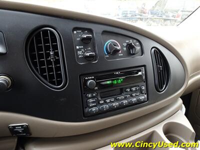 2002 Ford E-Series Chassis E150   - Photo 19 - Cincinnati, OH 45255