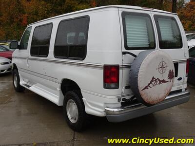 2002 Ford E-Series Chassis E150   - Photo 8 - Cincinnati, OH 45255