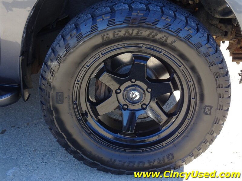 2011 Toyota Sequoia Limited - Photo 40 - Cincinnati, OH 45255