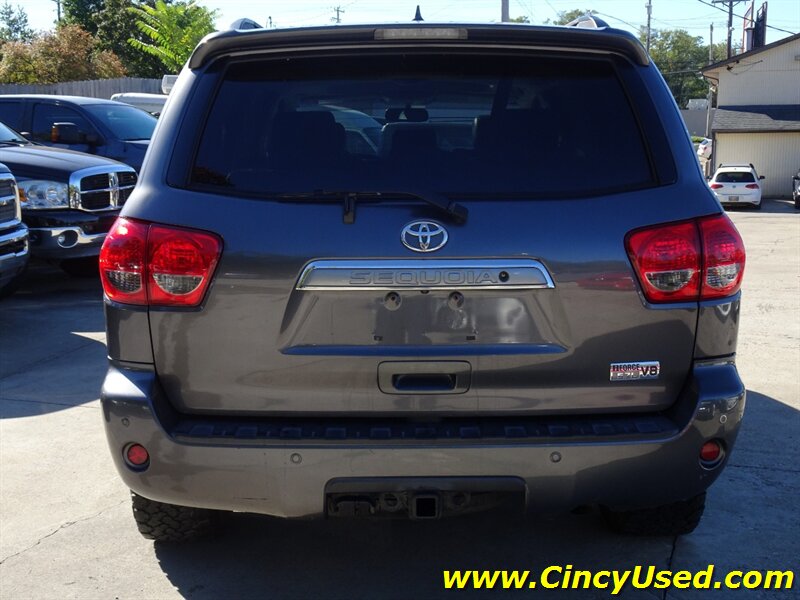 2011 Toyota Sequoia Limited - Photo 7 - Cincinnati, OH 45255