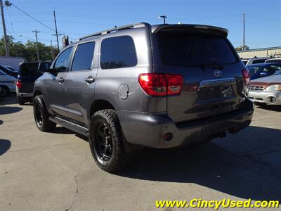 2011 Toyota Sequoia Limited - Photo 8 - Cincinnati, OH 45255