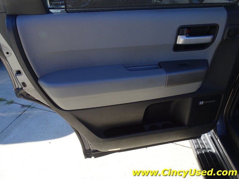 2011 Toyota Sequoia Limited - Photo 34 - Cincinnati, OH 45255