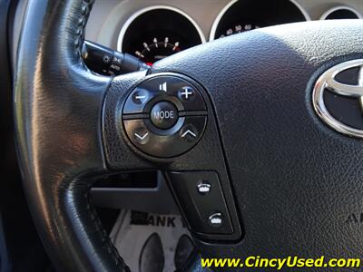 2011 Toyota Sequoia Limited - Photo 22 - Cincinnati, OH 45255