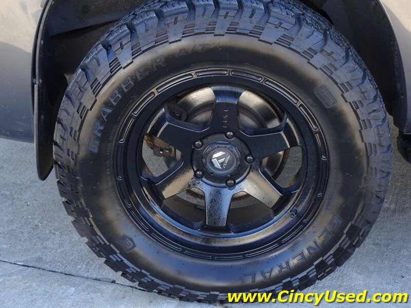 2011 Toyota Sequoia Limited - Photo 41 - Cincinnati, OH 45255