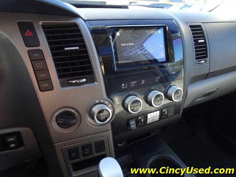 2011 Toyota Sequoia Limited - Photo 20 - Cincinnati, OH 45255