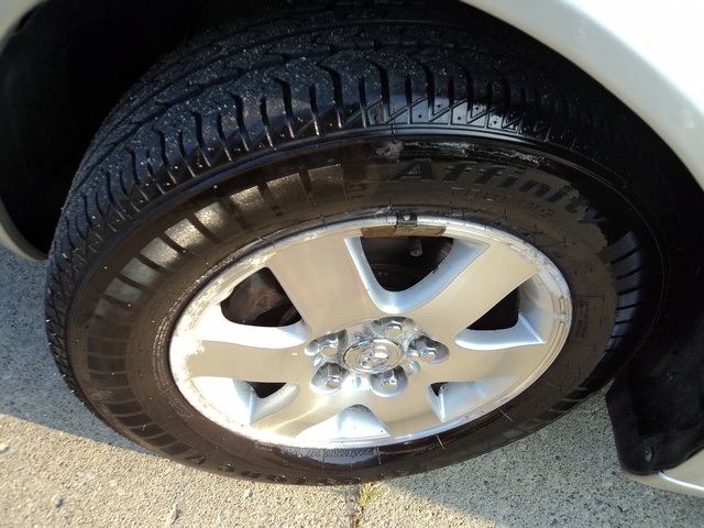 2000 Toyota Avalon XLS - Photo 33 - Cincinnati, OH 45255