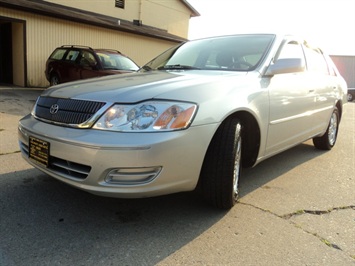 2000 Toyota Avalon XLS   - Photo 11 - Cincinnati, OH 45255