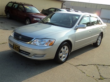 2000 Toyota Avalon XLS   - Photo 3 - Cincinnati, OH 45255