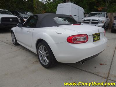 2013 Mazda MX-5 Miata Sport  2.0L I4 RWD - Photo 9 - Cincinnati, OH 45255