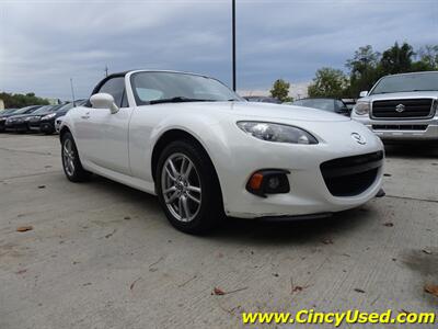 2013 Mazda MX-5 Miata Sport  2.0L I4 RWD - Photo 4 - Cincinnati, OH 45255