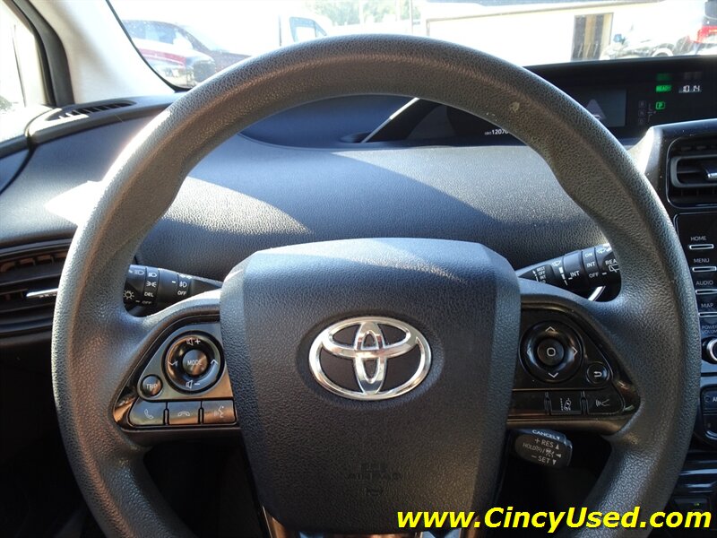 2020 Toyota Prius LE AWD-e - Photo 25 - Cincinnati, OH 45255